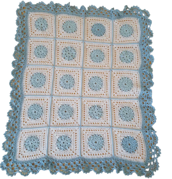 Copertina neonato cotone bianco e azzurro artigianale uncinetto - immagine 5